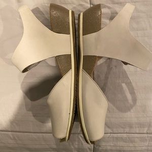 Dansko wedge sanders size 41